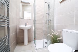 En-Suite- click for photo gallery